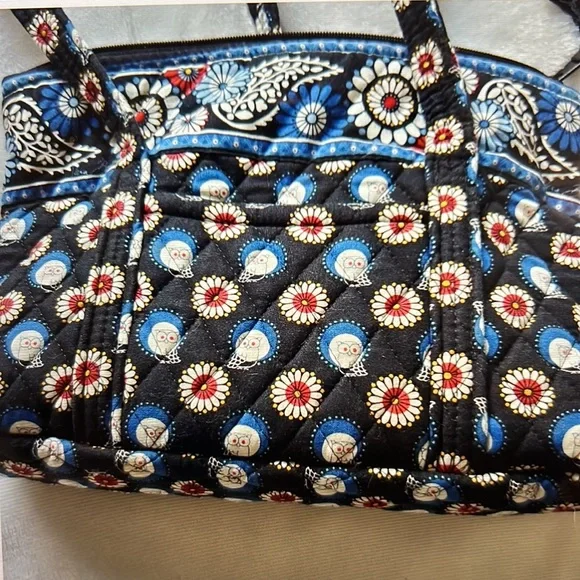 🎉 Host Pick-SALE- Vera Bradley Retired Nitr Owl Purse 🎉 - Picture 3 of 4